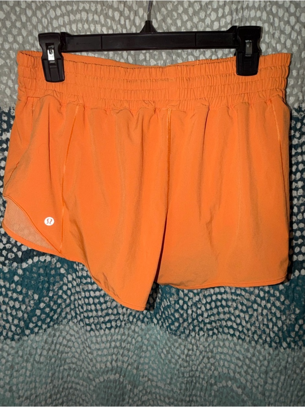 Lululemon Hotty Hot shorts in a size 10
